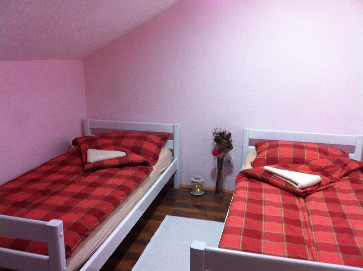 Hotel PANSION Zeyno Sarajevo Zimmer foto