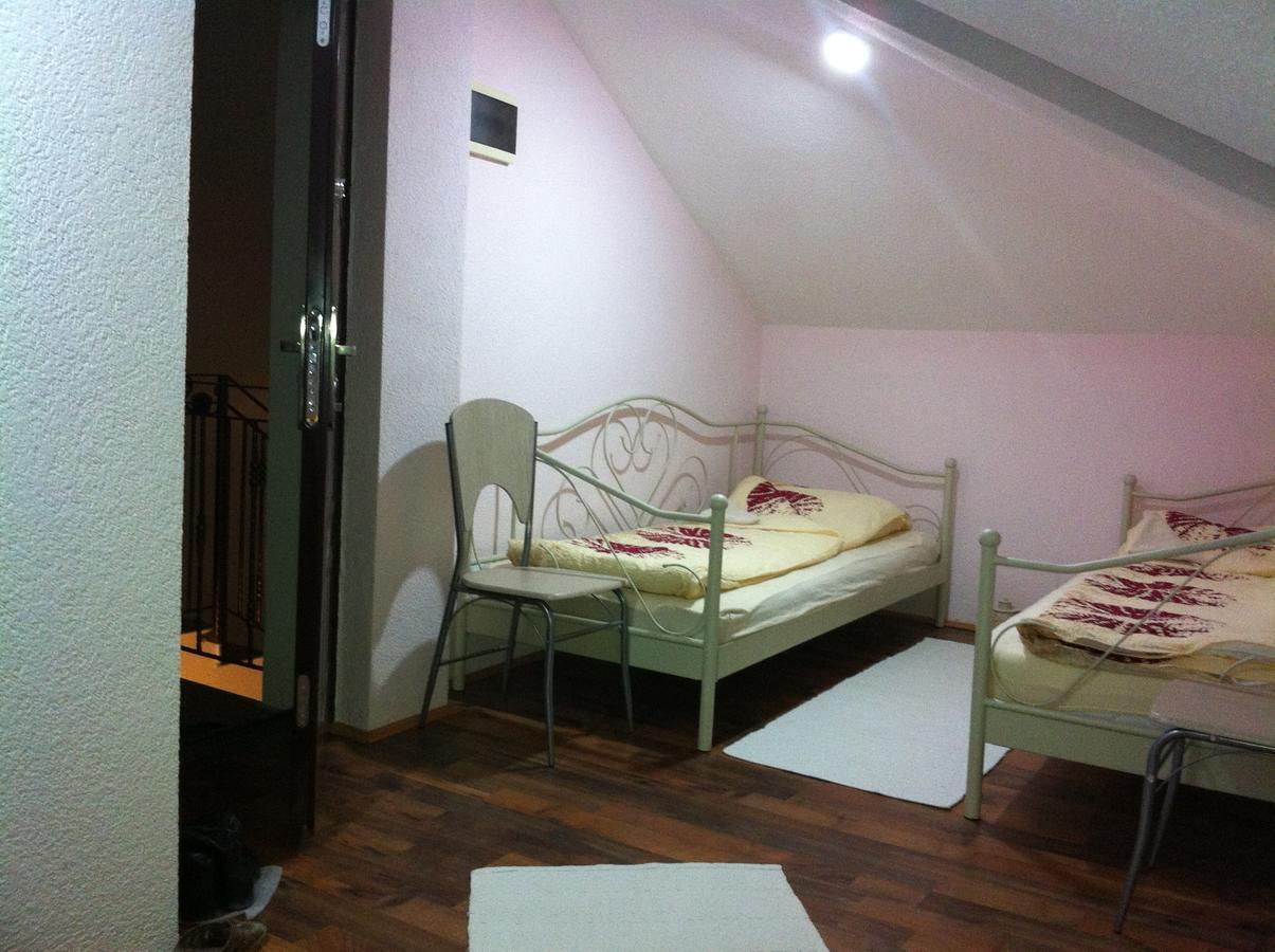 Hotel PANSION Zeyno Sarajevo Zimmer foto